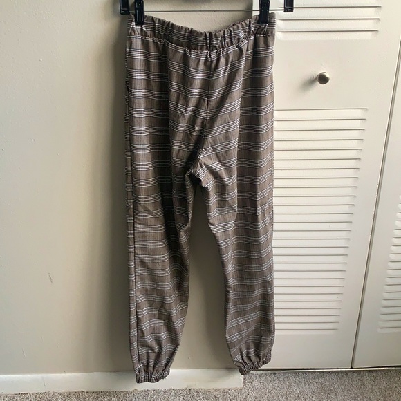 Plaid, skinny, cuffed at the ankle super cute pants - Picture 2 of 4